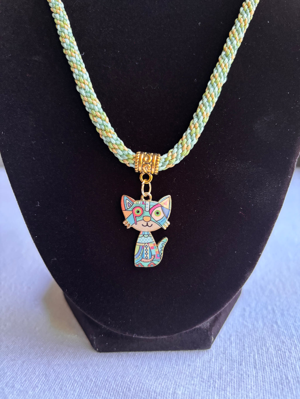 Green Kumihimo Geometric Kitty Charm Necklace